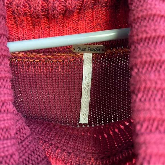 Free People turtleneck sweater - Picture 3 of 4